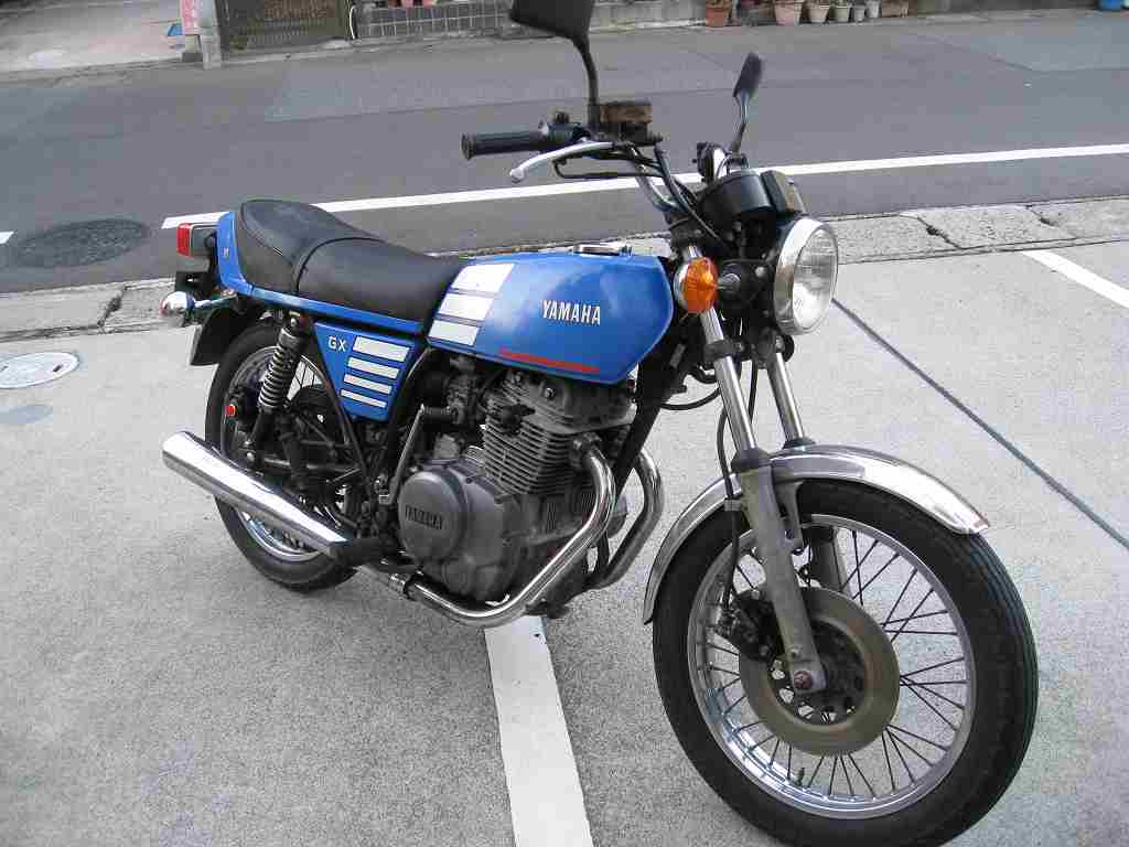 送料無料(沖縄は1000円) gx250.gx400 角タンク | giulianacividanes